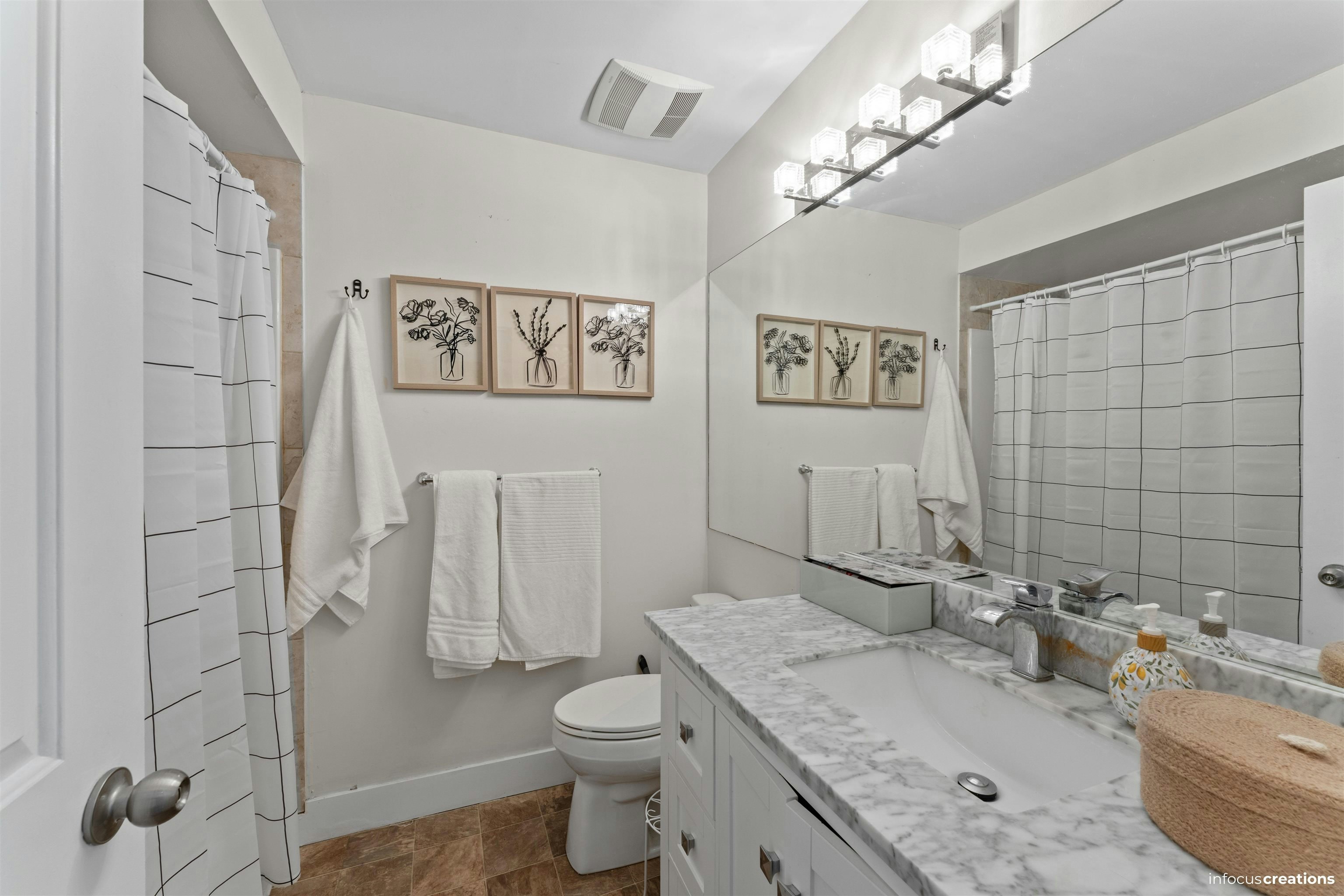 20445 Thorne Avenue, Maple Ridge, BC, V2X 8V1 - 21