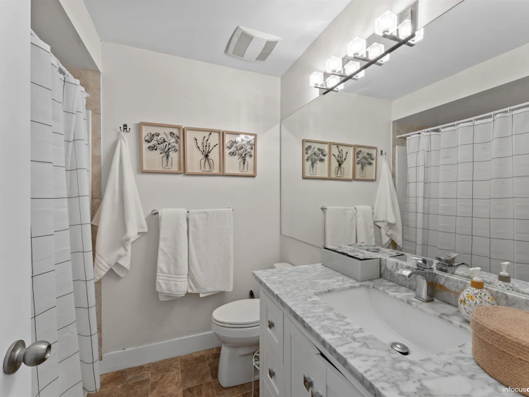 20445 Thorne Avenue, Maple Ridge, BC, V2X 8V1 - 21
