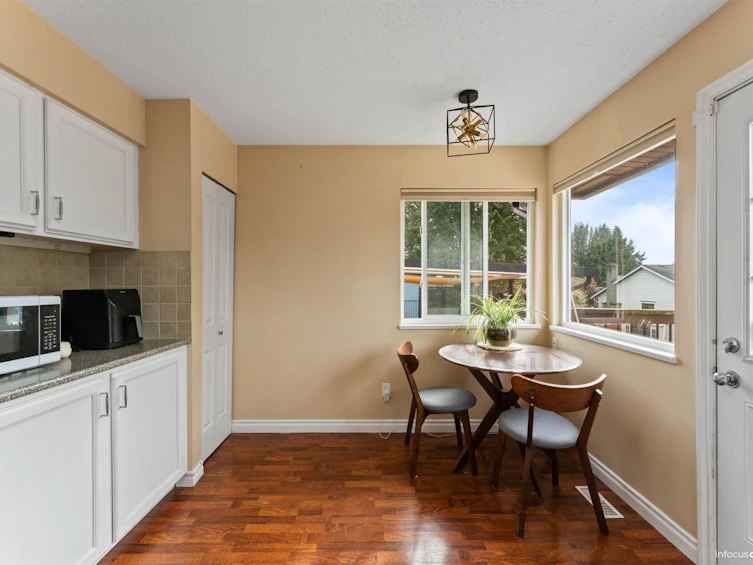 20445 Thorne Avenue, Maple Ridge, BC, V2X 8V1 - 24