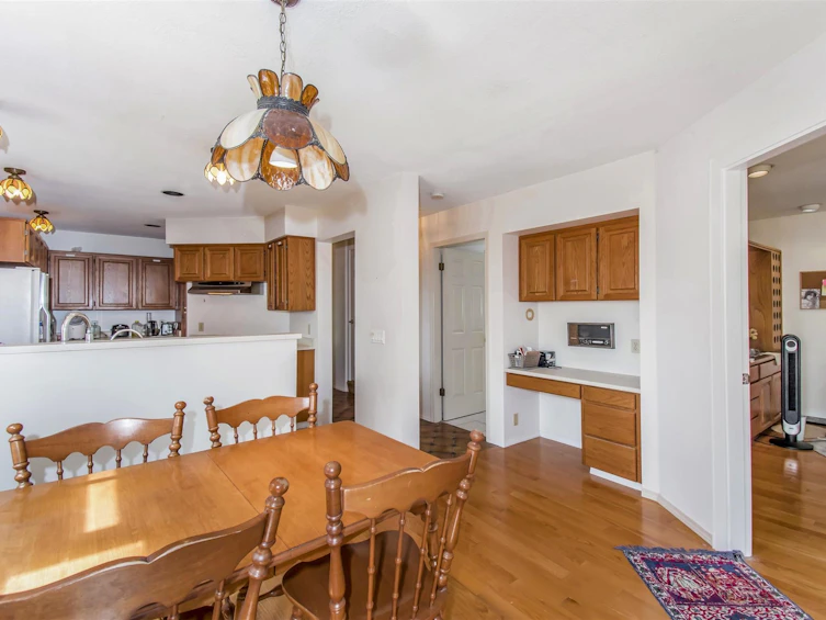 5564 Elizabeth Street, Vancouver, BC, V5Y 3J9 - 5