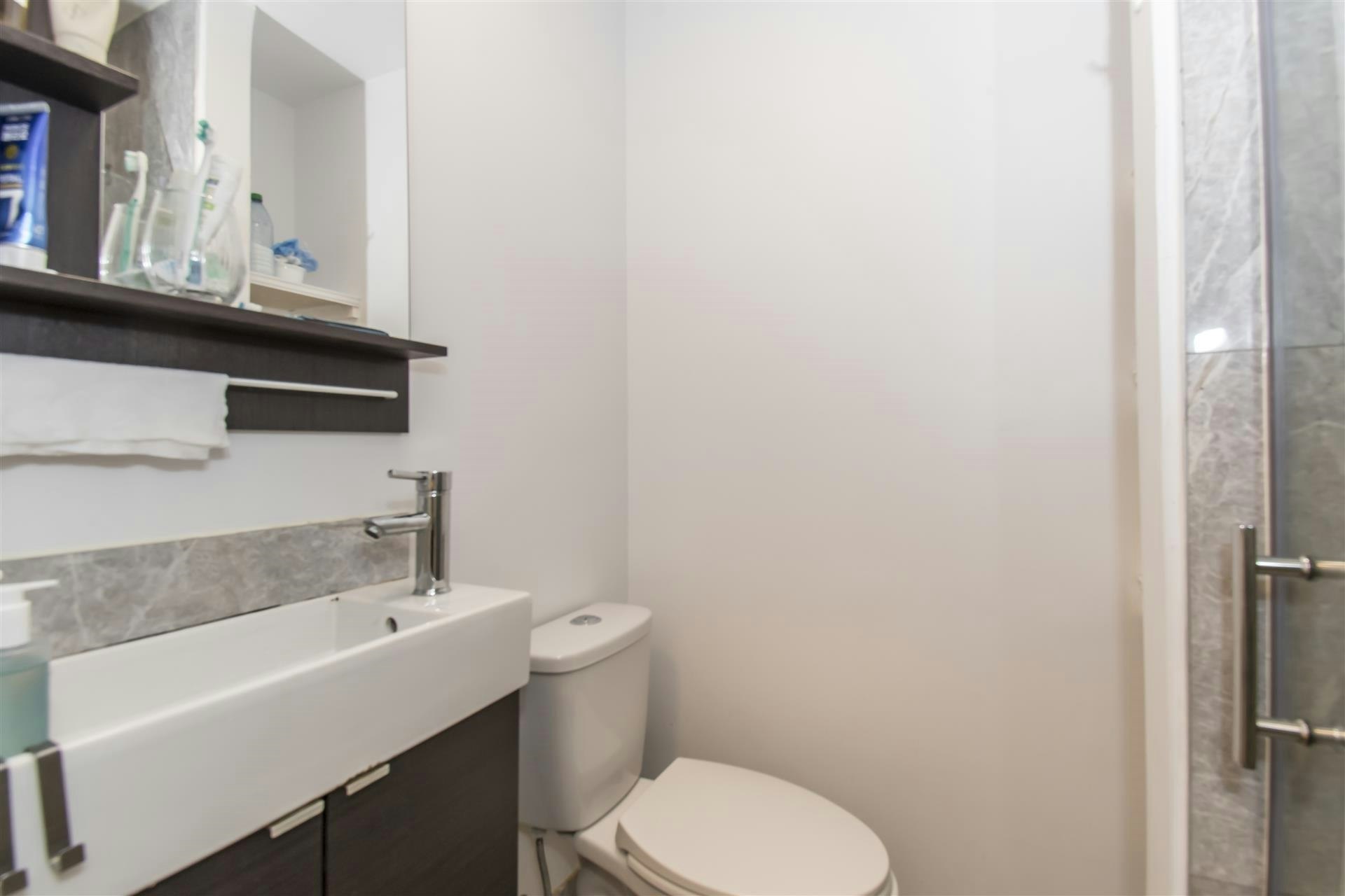 5564 Elizabeth Street, Vancouver, BC, V5Y 3J9 - 17
