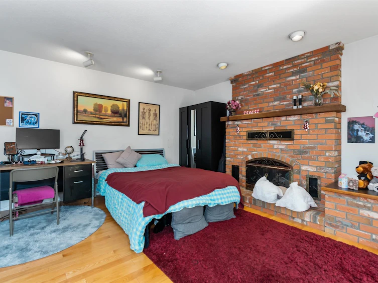 5564 Elizabeth Street, Vancouver, BC, V5Y 3J9 - 11
