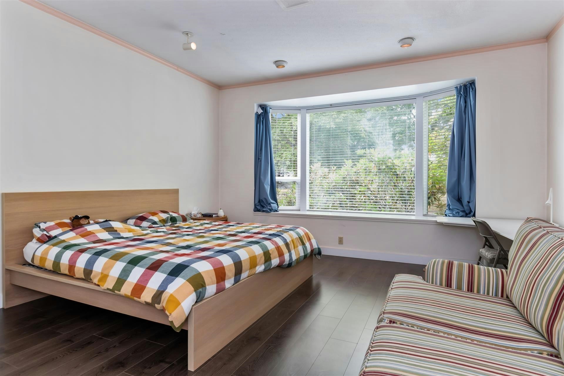5564 Elizabeth Street, Vancouver, BC, V5Y 3J9 - 6