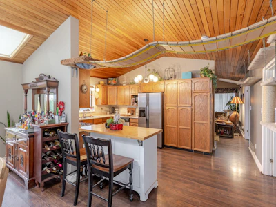 7262 209a Street - 5