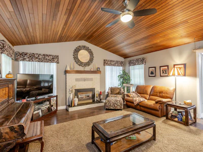 7262 209a Street - 4