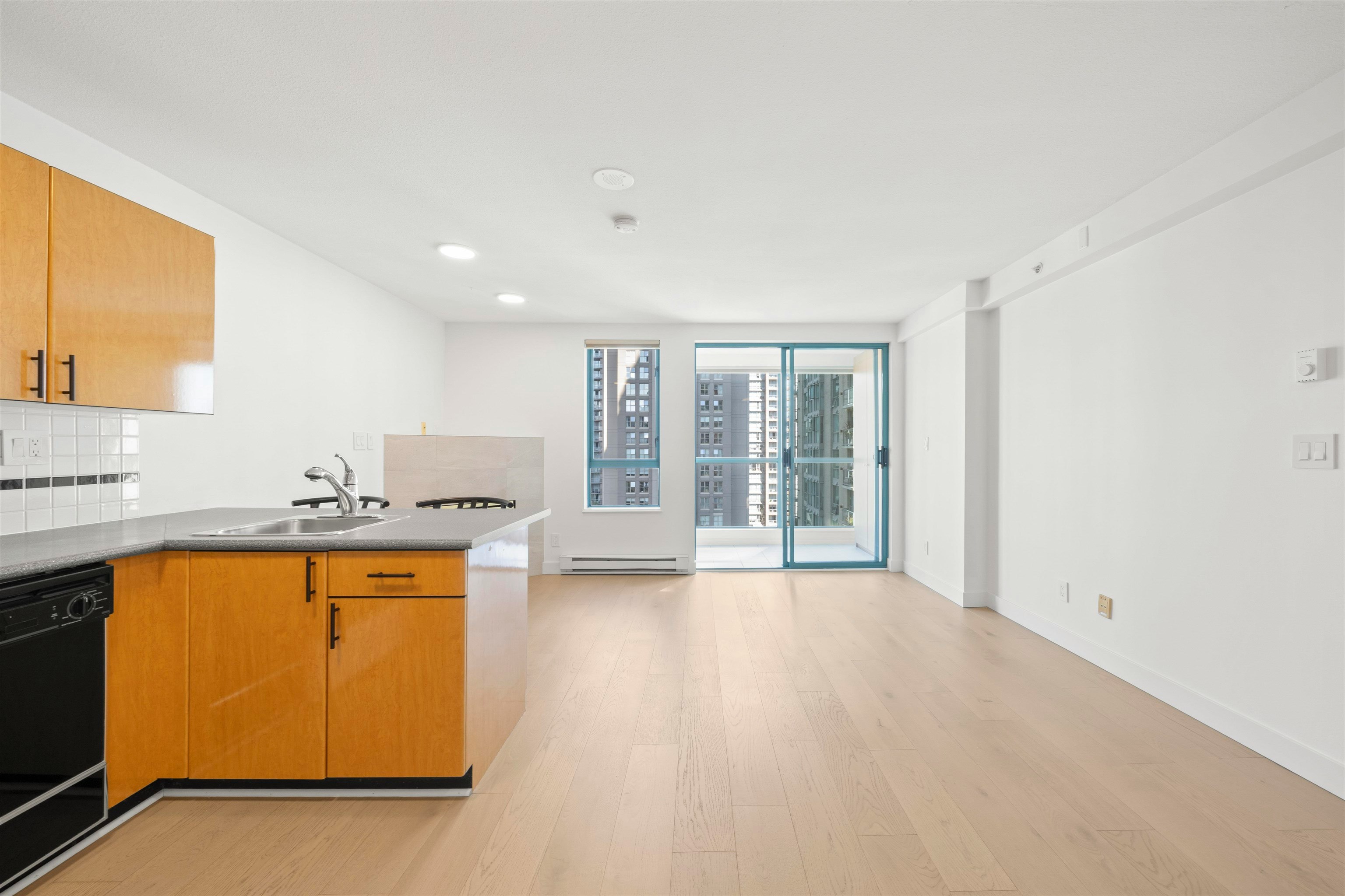 1610-939 Homer Street, Vancouver, BC, V6B 2W6 - 13