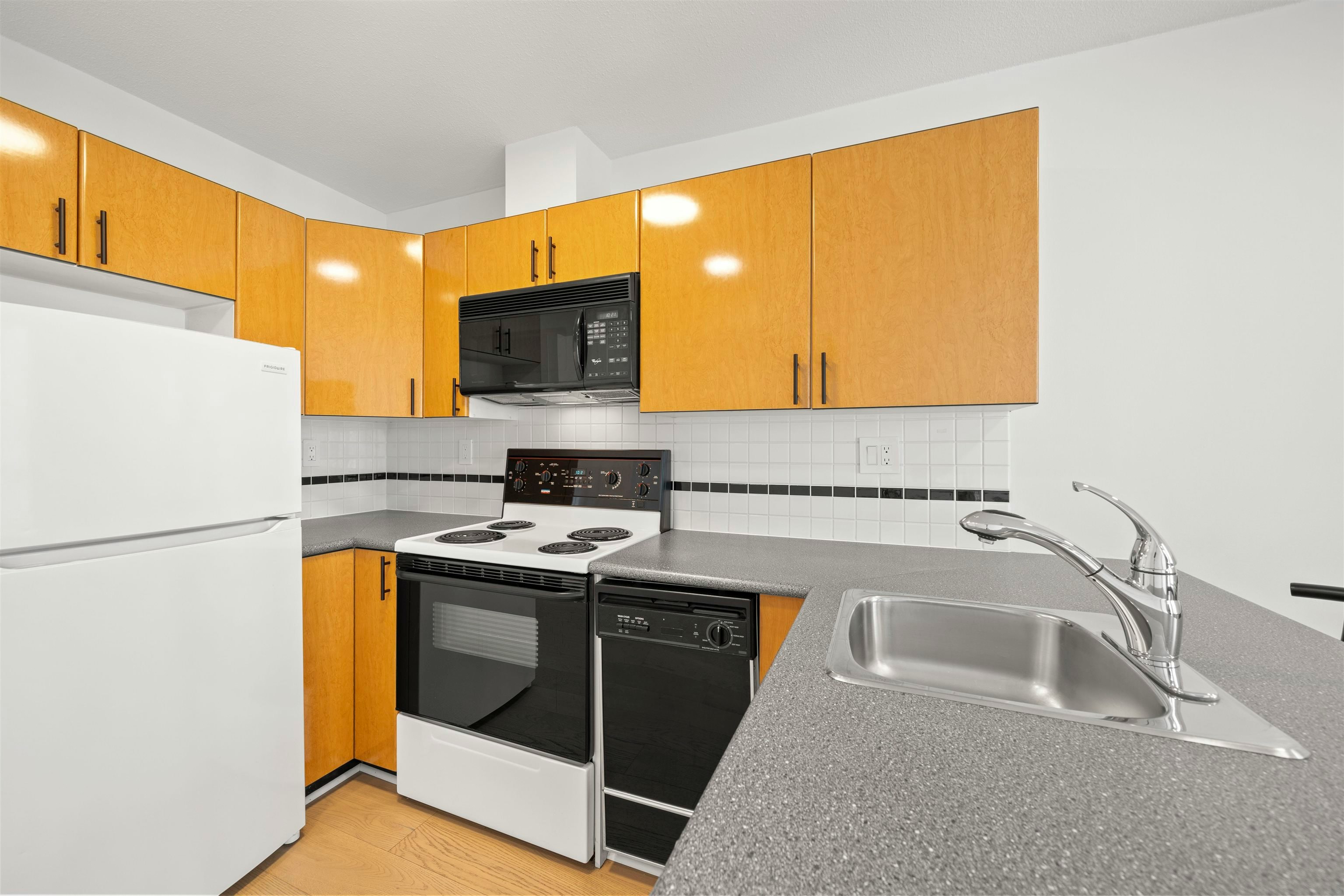 1610-939 Homer Street, Vancouver, BC, V6B 2W6 - 12