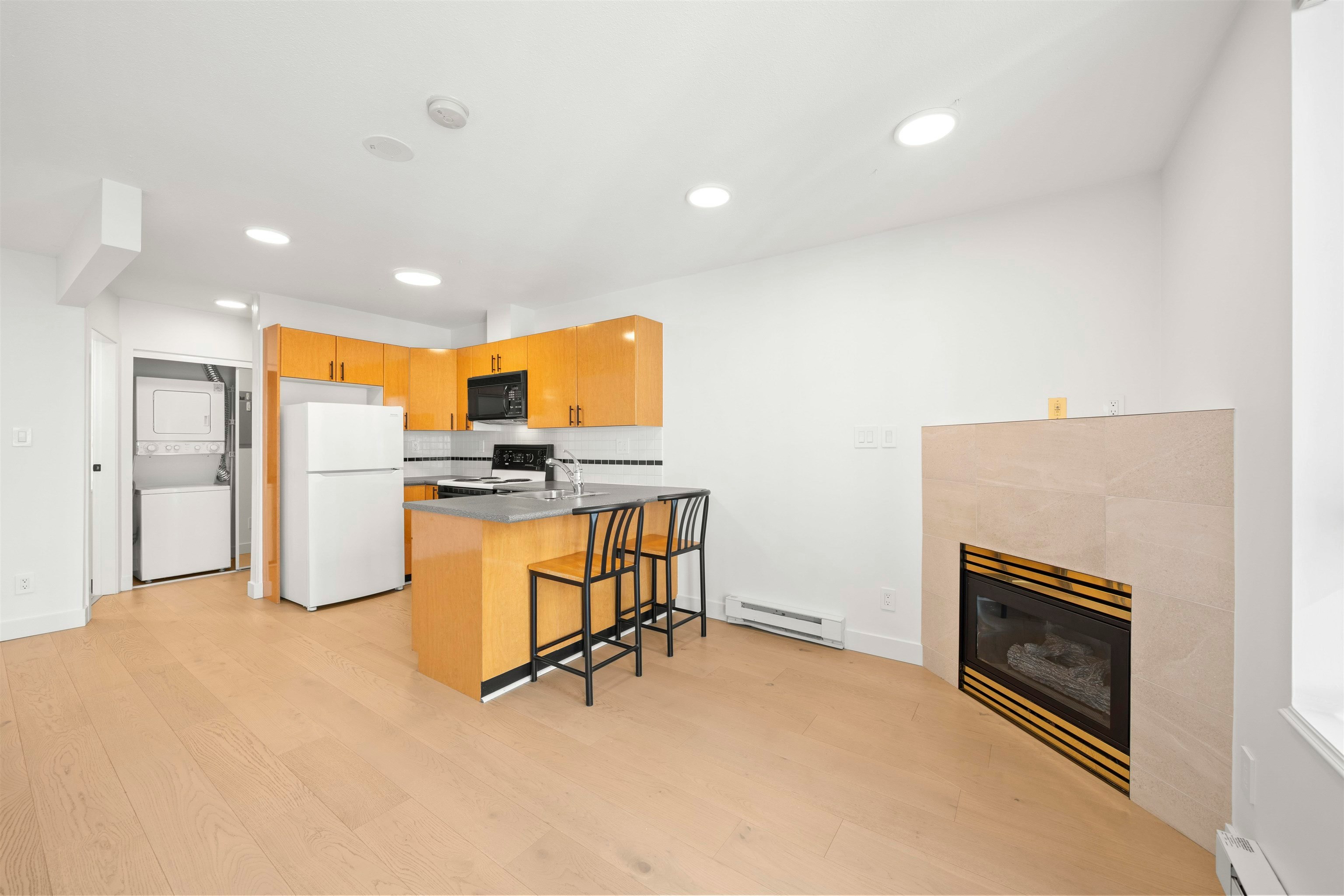 1610-939 Homer Street, Vancouver, BC, V6B 2W6 - 17