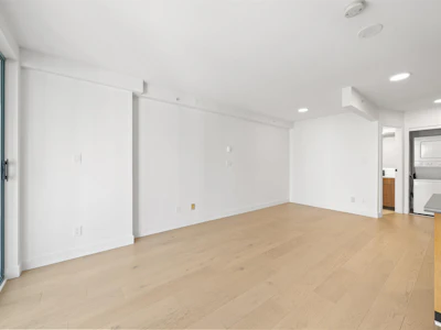1610-939 Homer Street - 4
