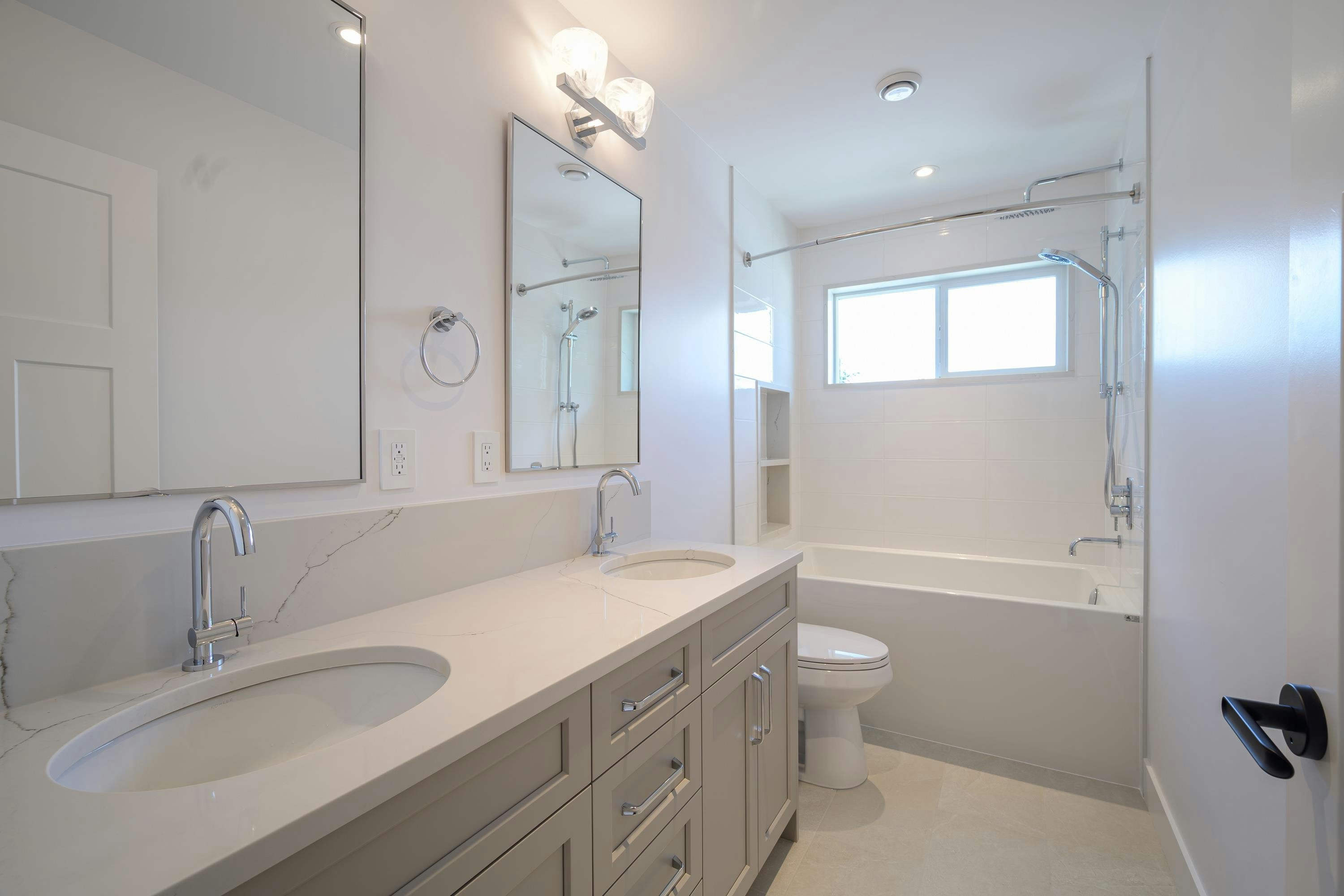 4884 42a Avenue, Delta, BC, V4K 2S5 - 25