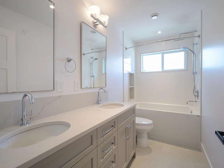 4884 42a Avenue, Delta, BC, V4K 2S5 - 25