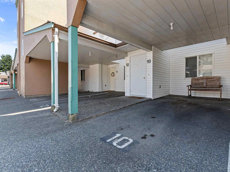 10-7715 Luckakuck Place, Chilliwack, BC, V2R 3N6 - 2