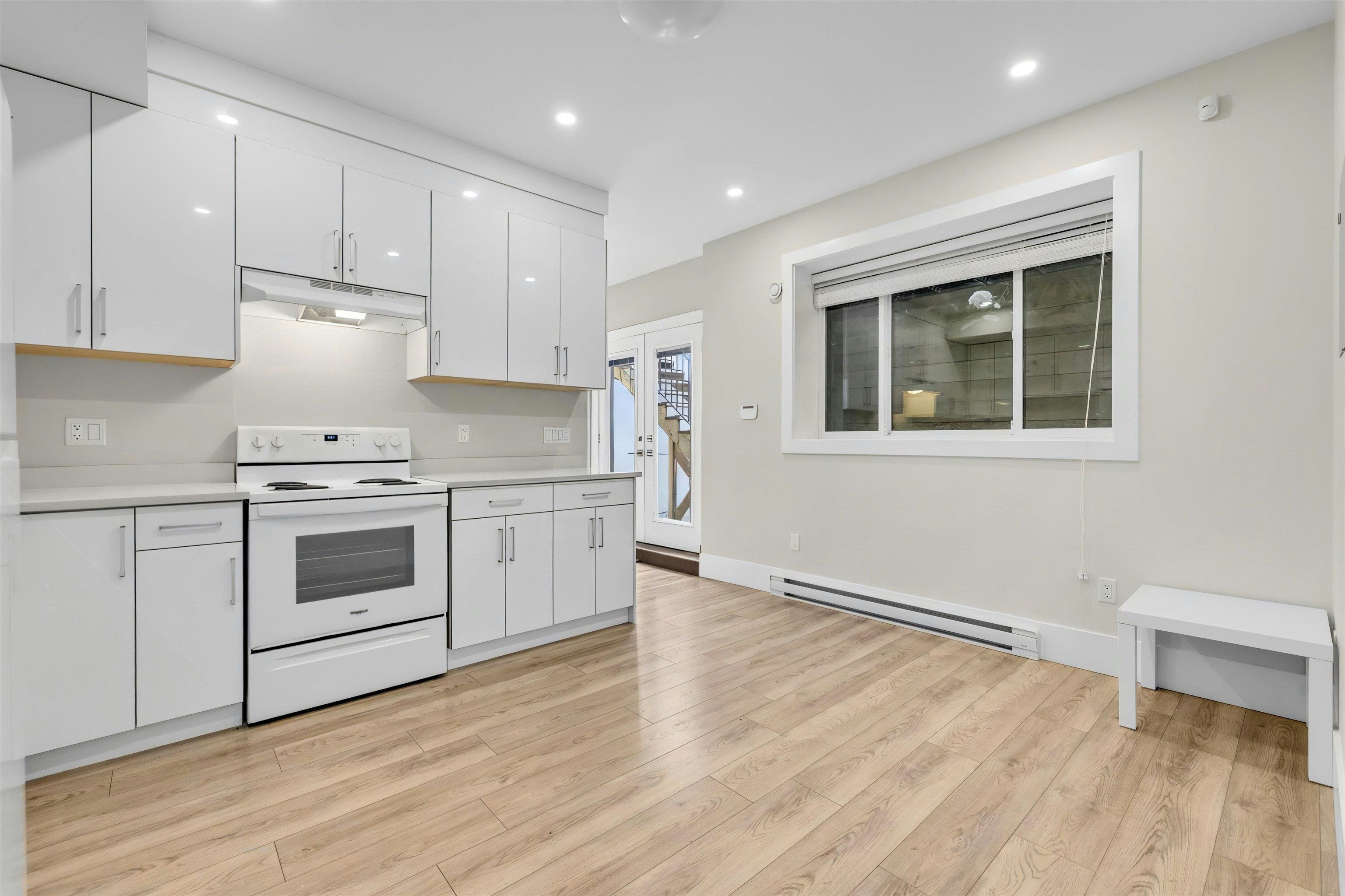 16643 18b Avenue, Surrey, BC, V3Z 1A2 - 32