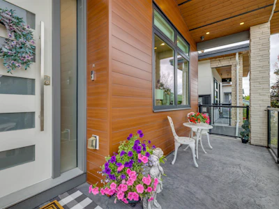 16643 18b Avenue - 3