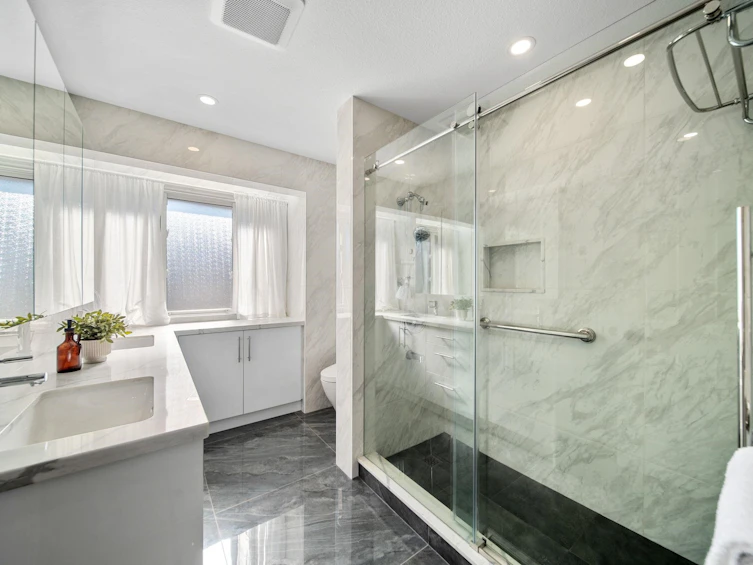 2480 Gale Avenue, Coquitlam, BC, V3K 6B6 - 21