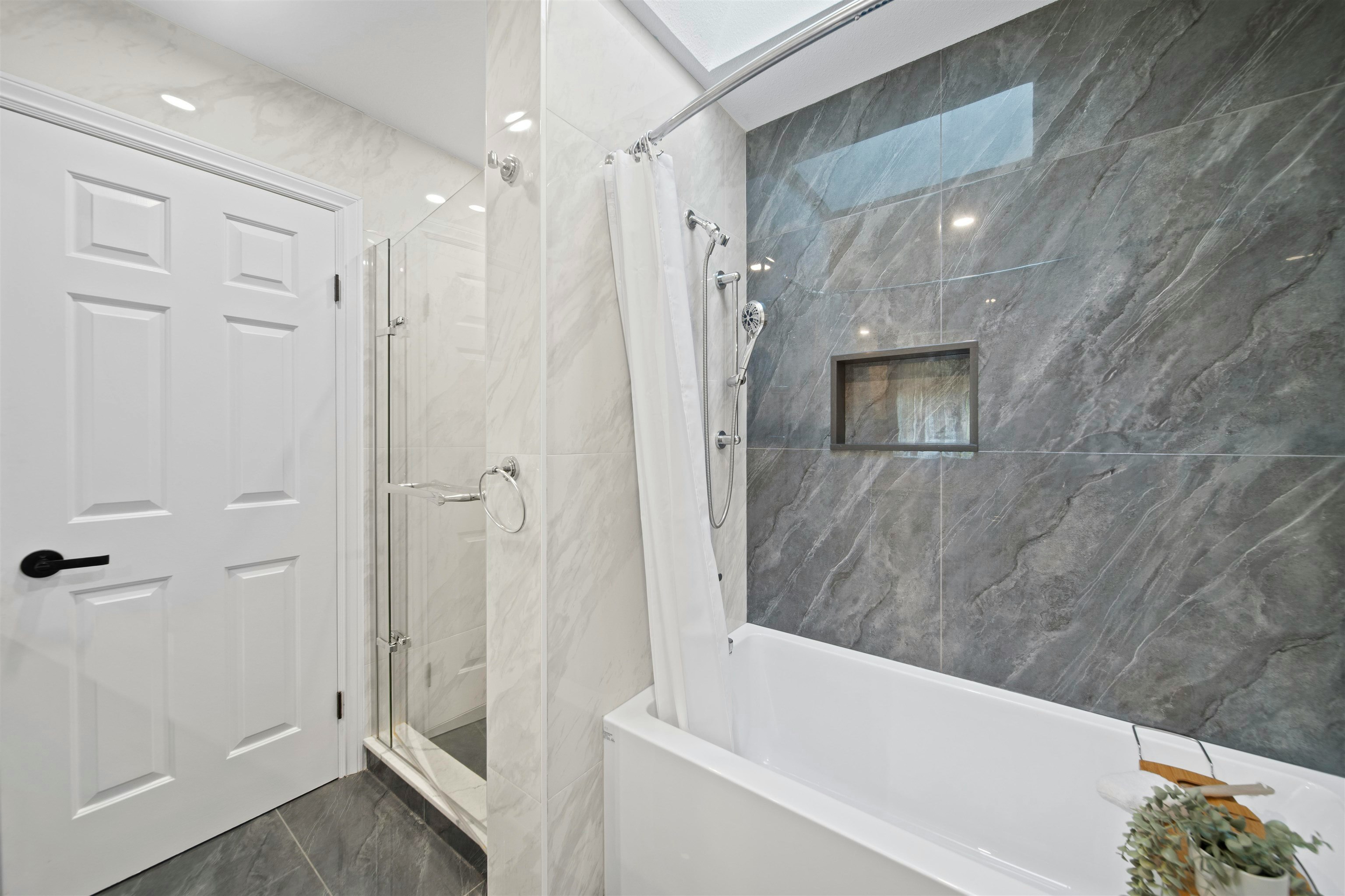 2480 Gale Avenue, Coquitlam, BC, V3K 6B6 - 17