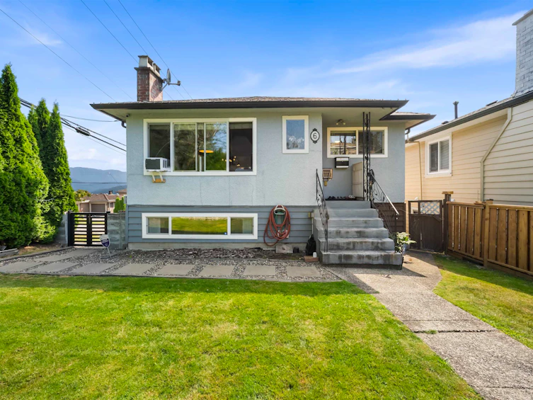 6 Sea Avenue, Burnaby, BC, V5B 3W6 - 3