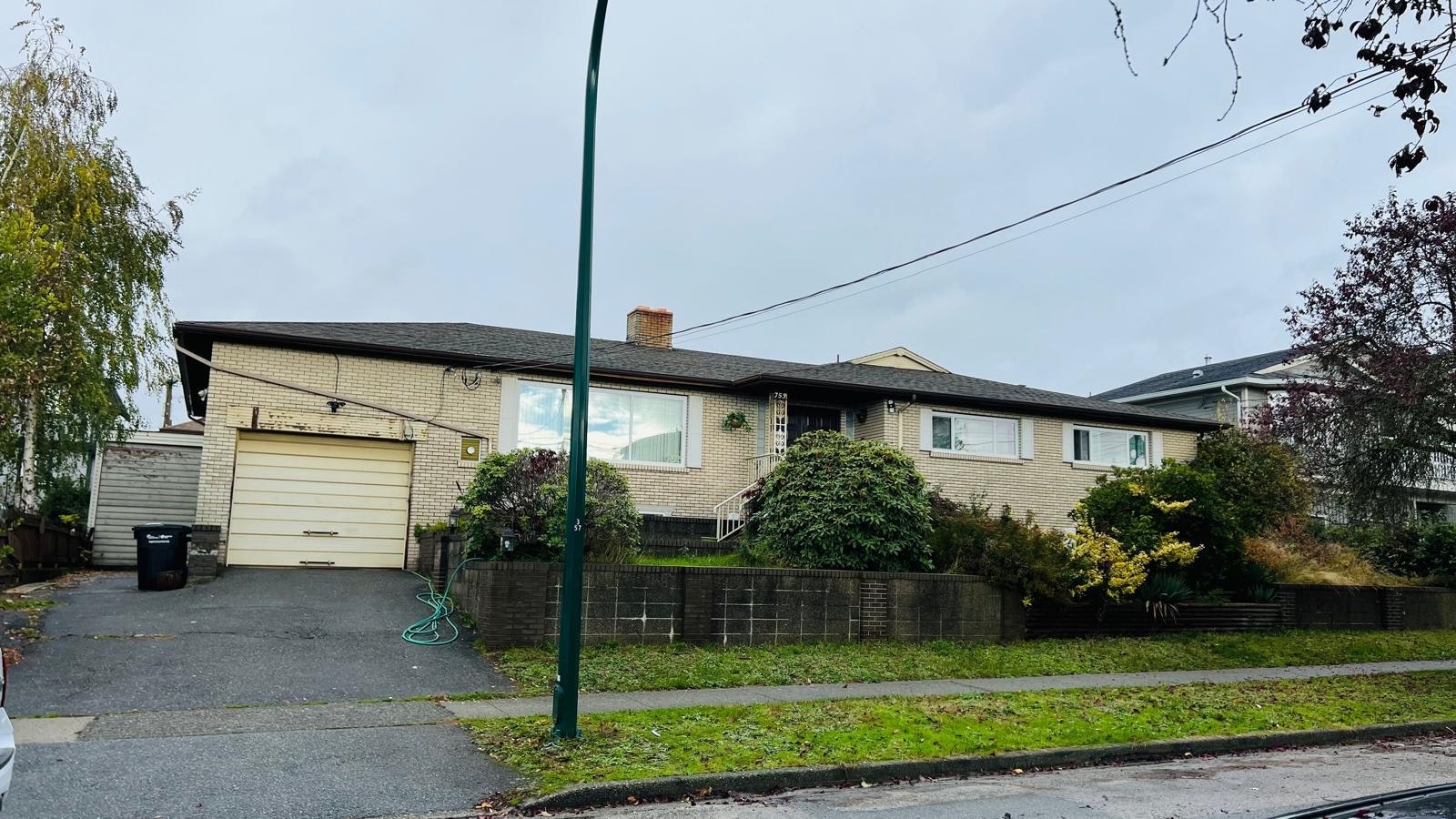 753 E 55th Avenue, Vancouver, BC, V5X 1N8