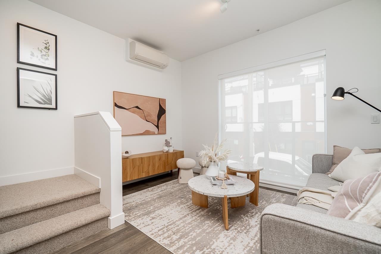 533 W 29th Avenue, Vancouver, BC, V5Z 2H8 - 9