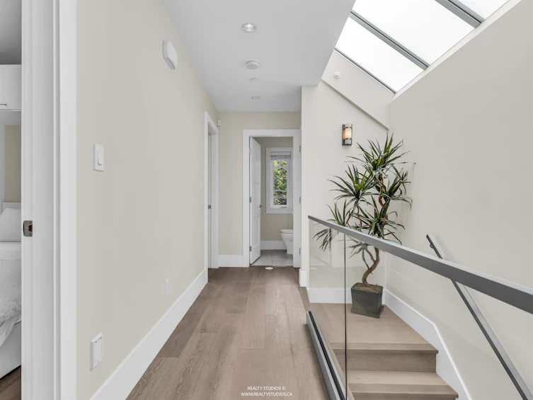 119 E 27th Avenue, Vancouver, BC, V5V 2K5 - 18