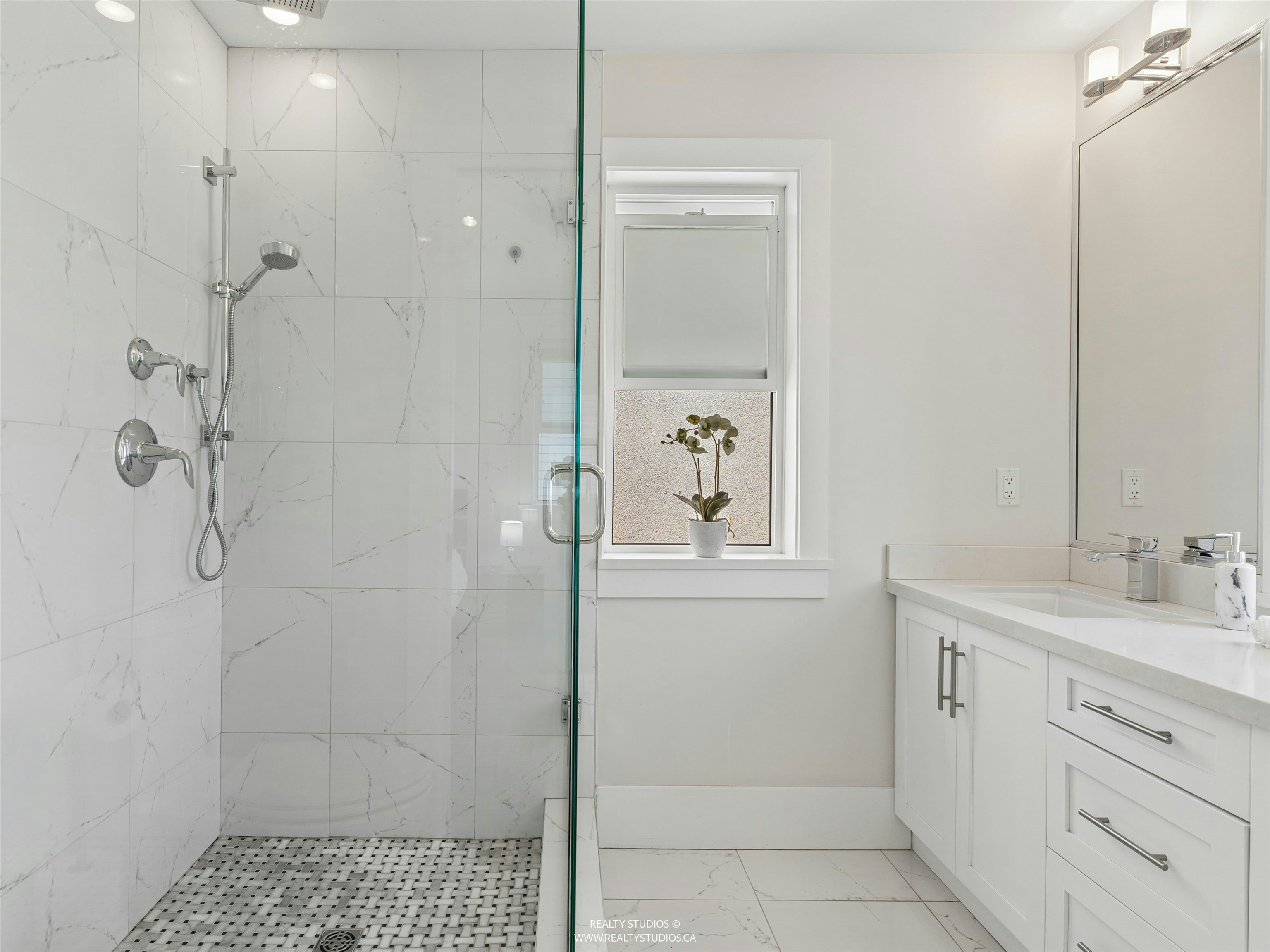 119 E 27th Avenue, Vancouver, BC, V5V 2K5 - 17