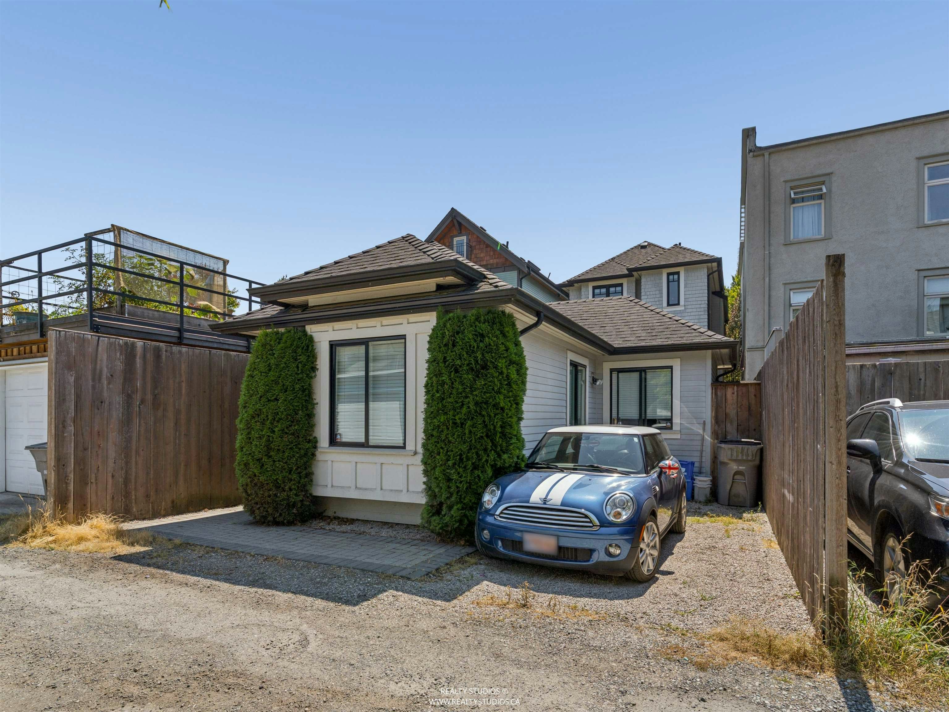 119 E 27th Avenue, Vancouver, BC, V5V 2K5 - 40