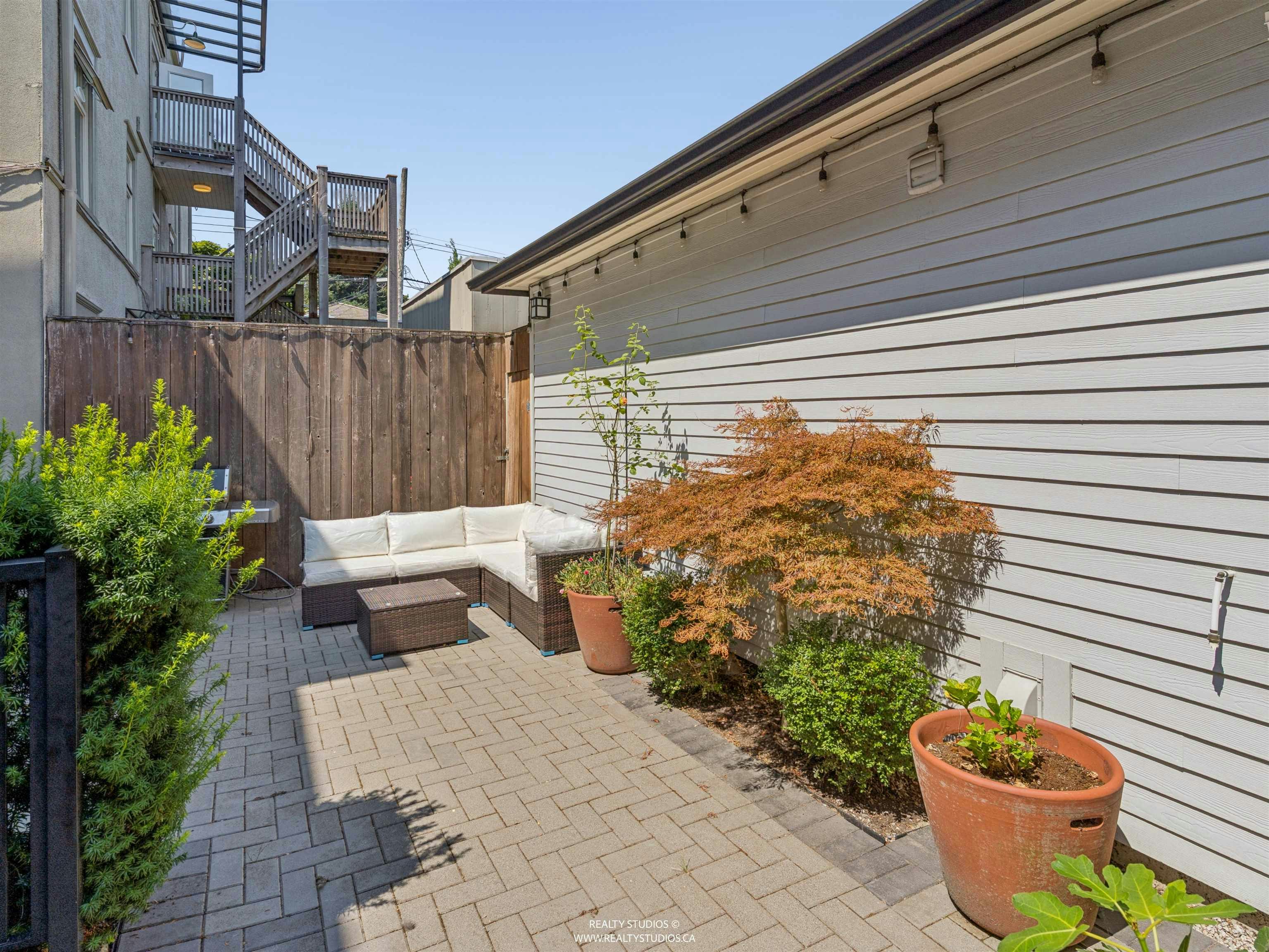 119 E 27th Avenue, Vancouver, BC, V5V 2K5 - 26
