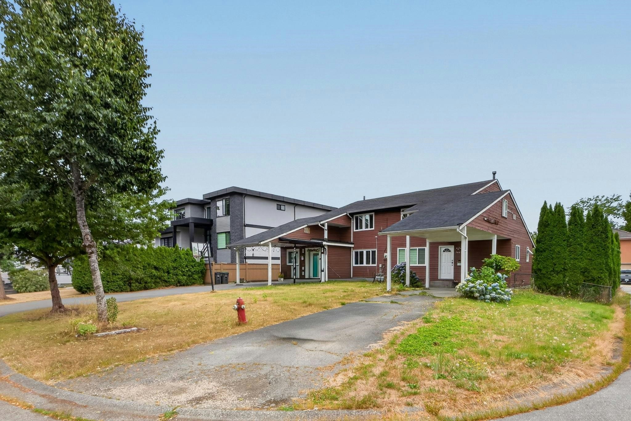 9443 132a Street, Surrey, BC, V3V 6W3