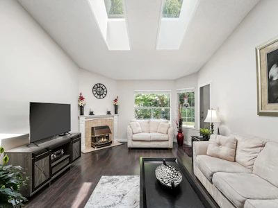 21-6537 138 Street - 3