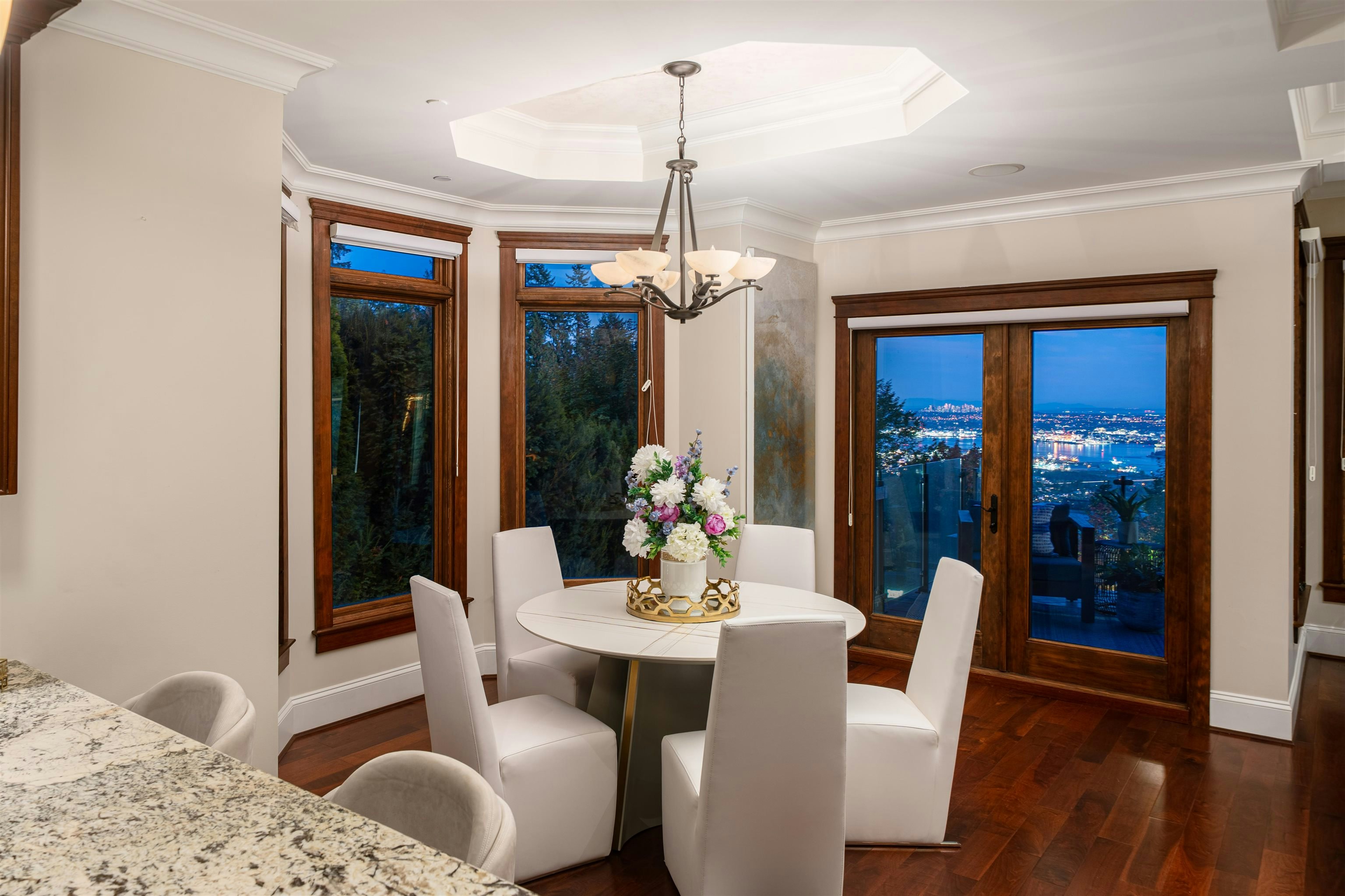 2673 Finch Hill, West Vancouver, BC, V7S 3H3 - 11