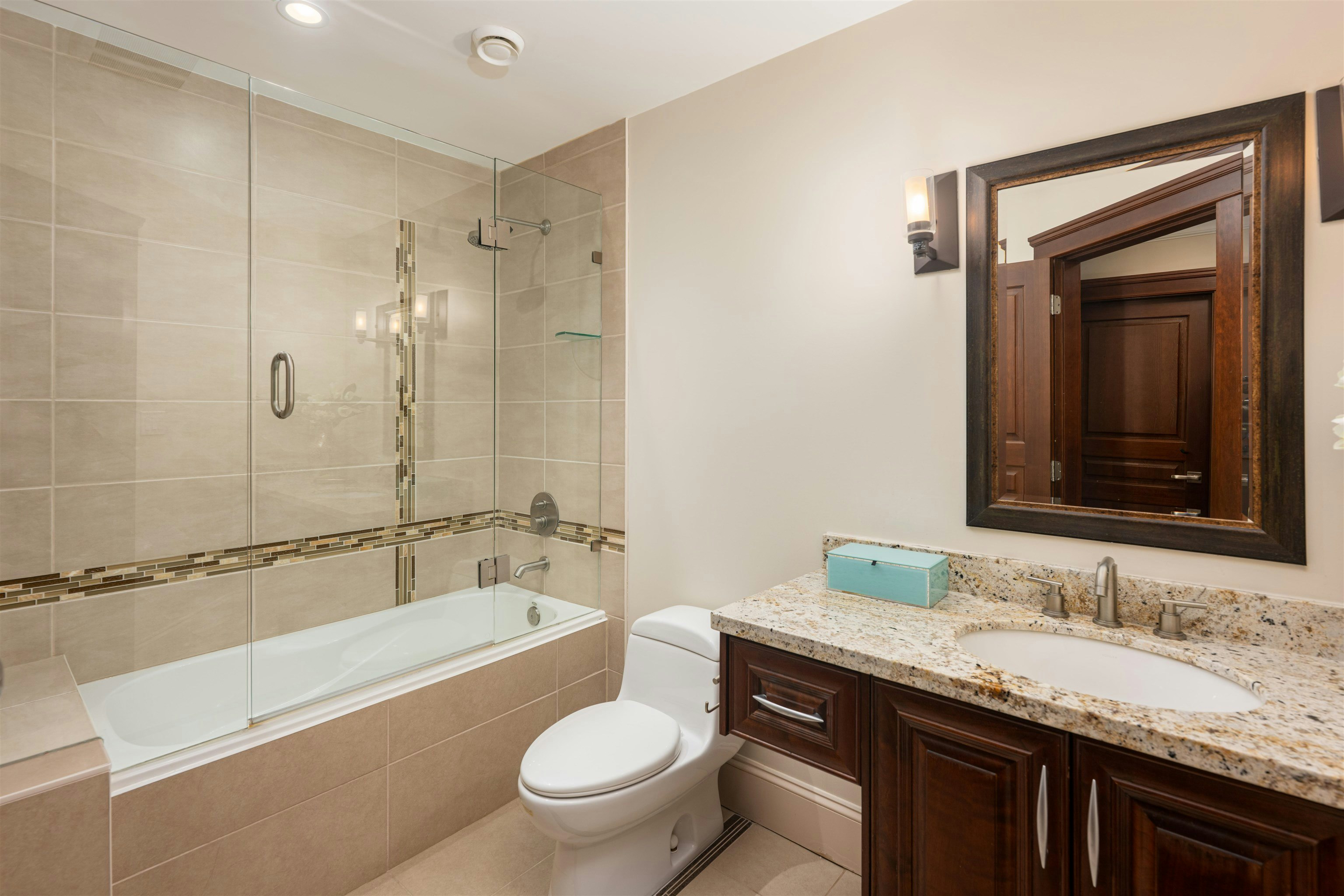2673 Finch Hill, West Vancouver, BC, V7S 3H3 - 21