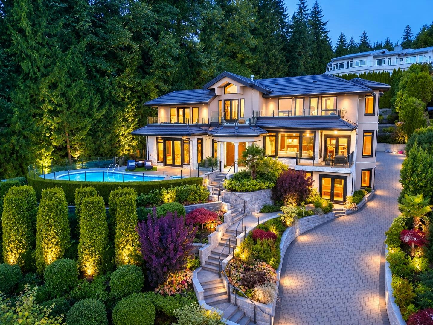 2673 Finch Hill, West Vancouver, BC, V7S 3H3