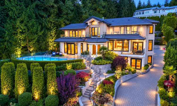 2673 Finch Hill
