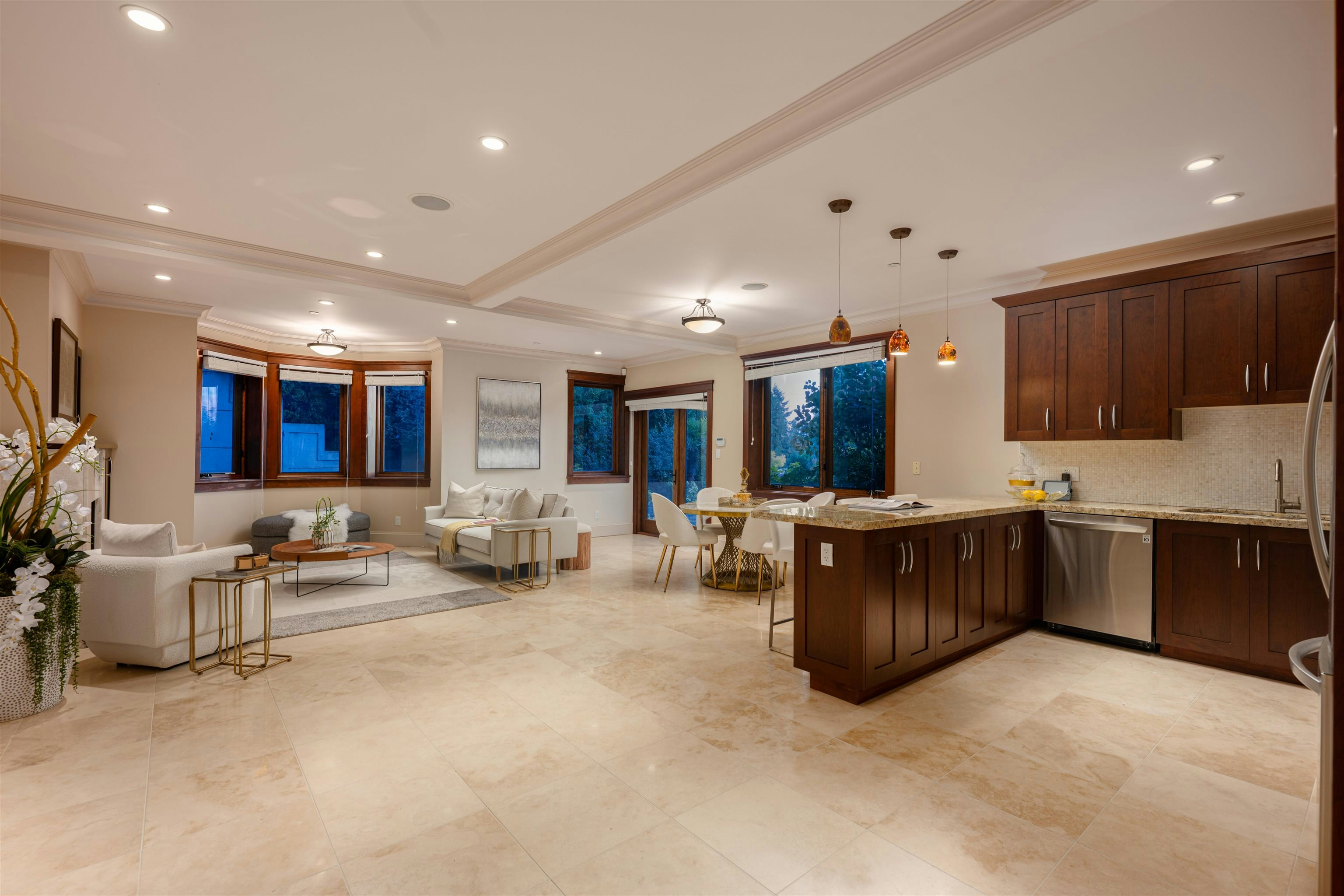 2673 Finch Hill, West Vancouver, BC, V7S 3H3 - 31