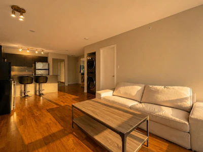 1202-4182 Dawson Street - 3