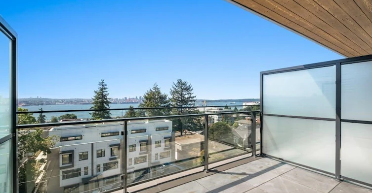 655-422 E 3rd Street, North Vancouver, BC, V7L 1G2 - 2