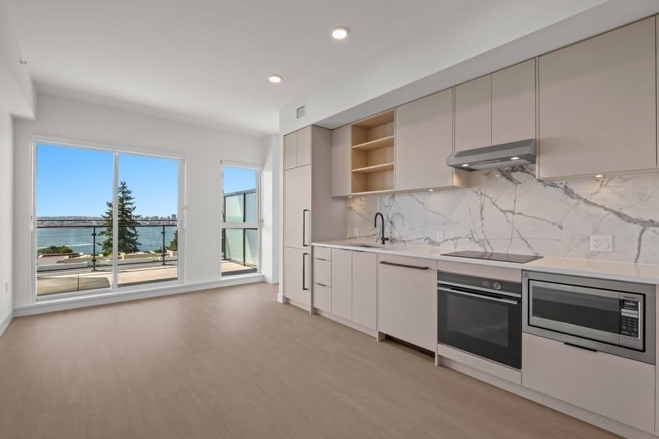 655-422 E 3rd Street, North Vancouver, BC, V7L 1G2 - 3