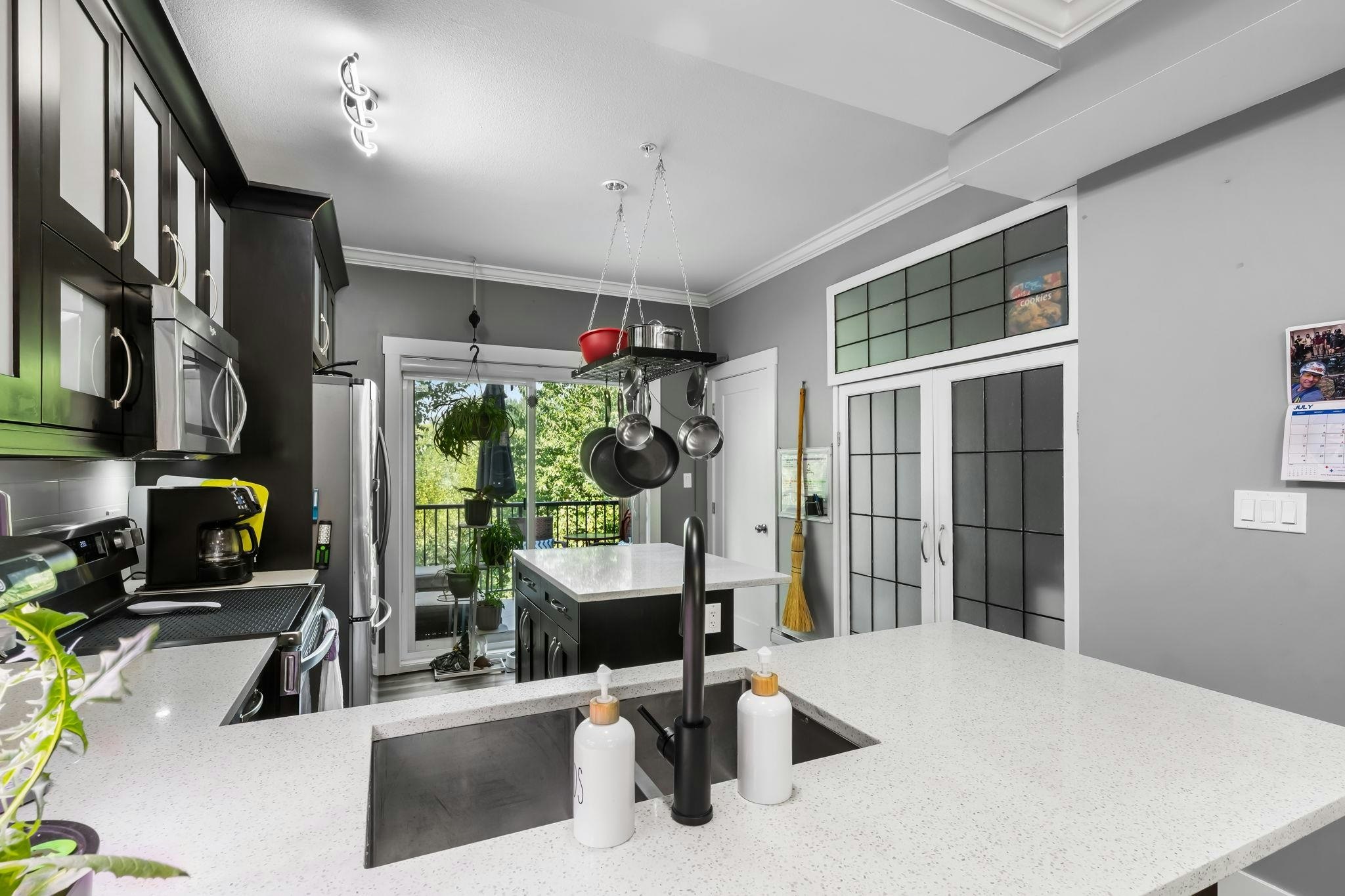 111-10151 240 Street, Maple Ridge, BC, V2W 0G9 - 10