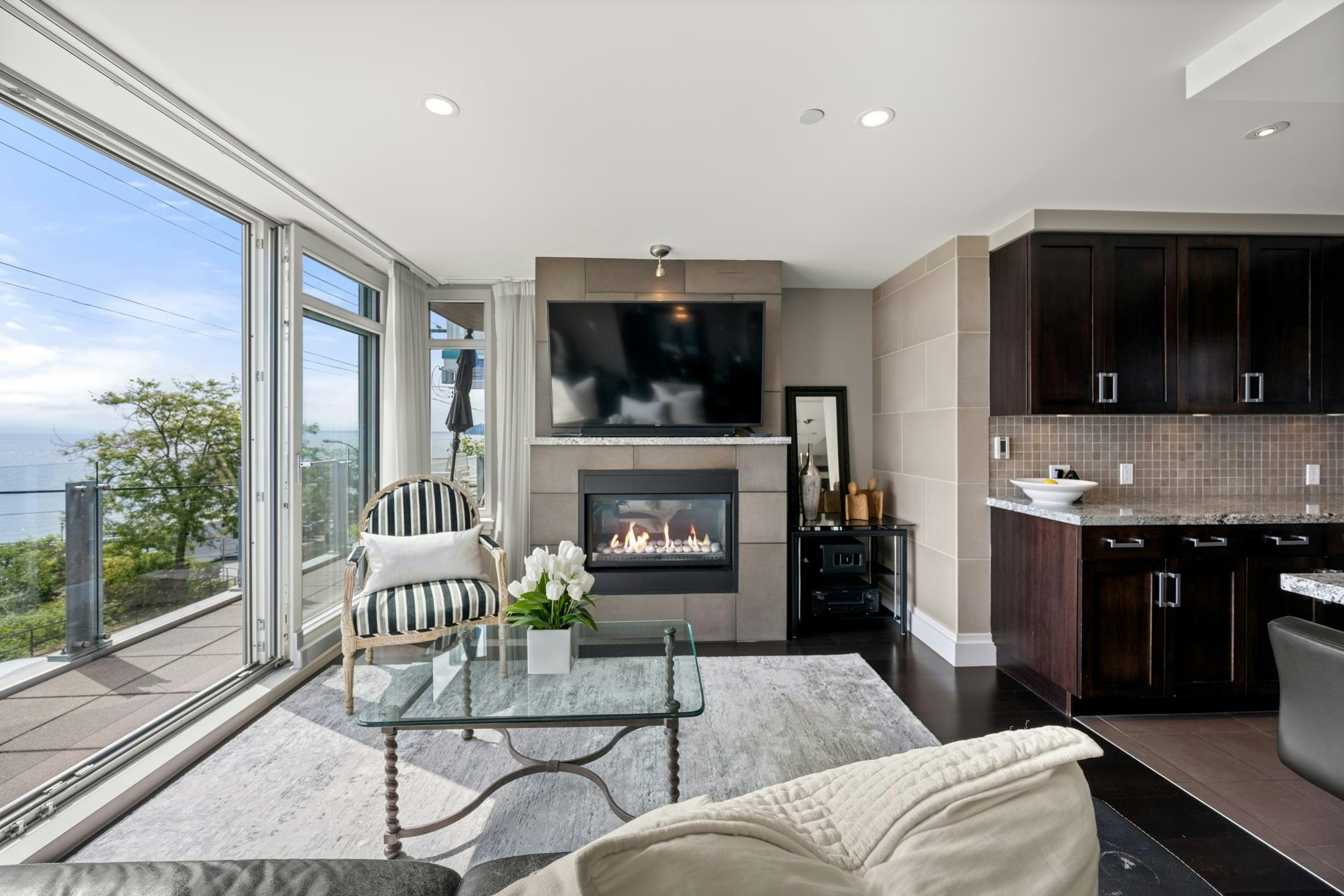 201-15097 Marine Drive, Surrey, BC, V4B 1C5 - 6