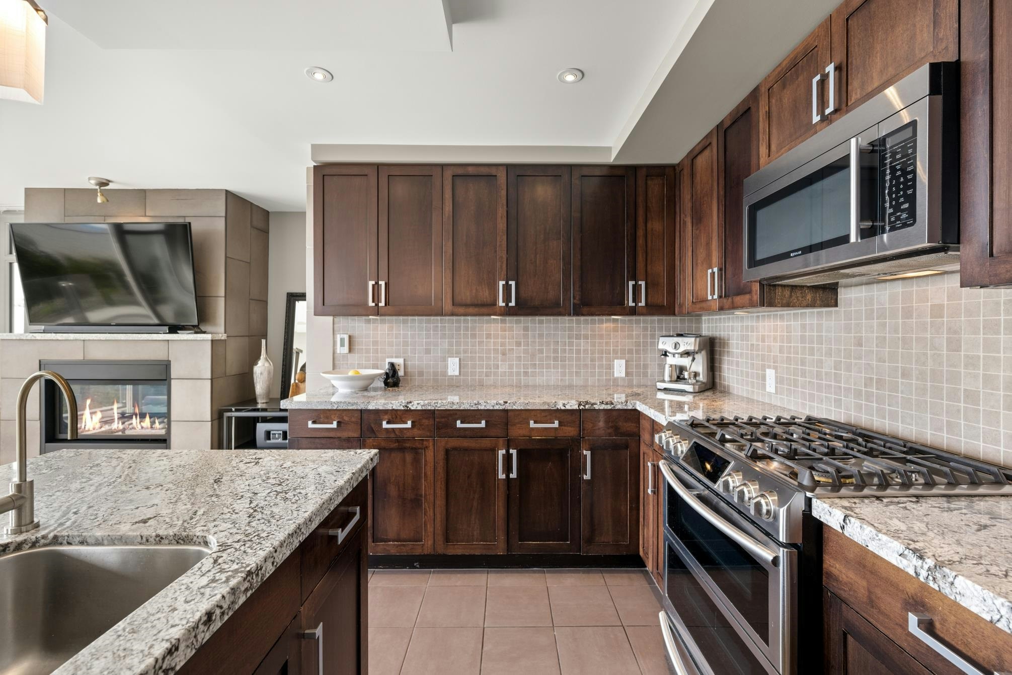 201-15097 Marine Drive, Surrey, BC, V4B 1C5 - 7