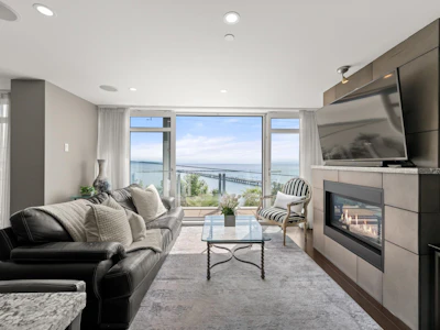 201-15097 Marine Drive - 2