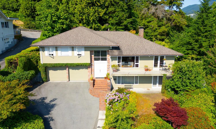 805 Younette Drive