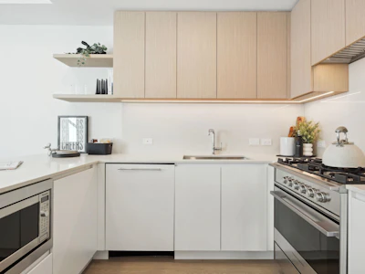 242-1014 W 47th Avenue - 5