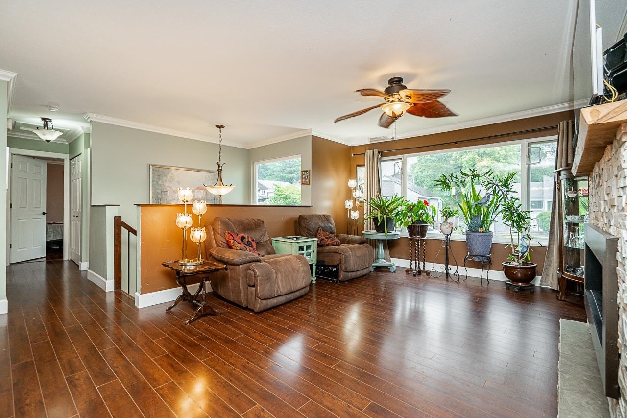 8015 Caribou Street, Mission, BC, V2V 5R1 - 8