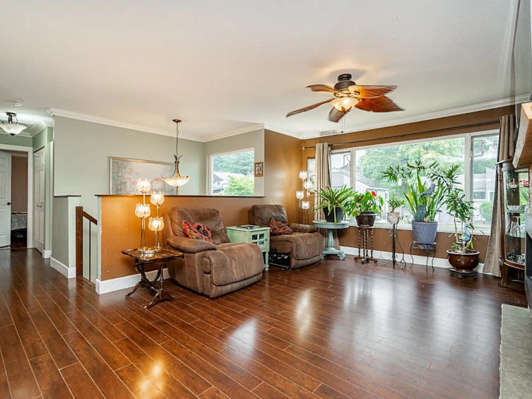 8015 Caribou Street, Mission, BC, V2V 5R1 - 8