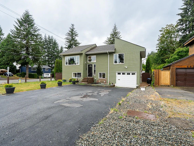 8015 Caribou Street, Mission, BC, V2V 5R1 - 2