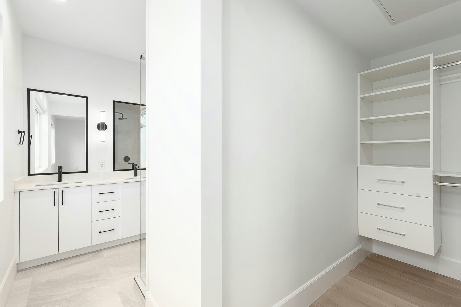 851 E 19th Avenue, Vancouver, BC, V5V 1K6 - 11