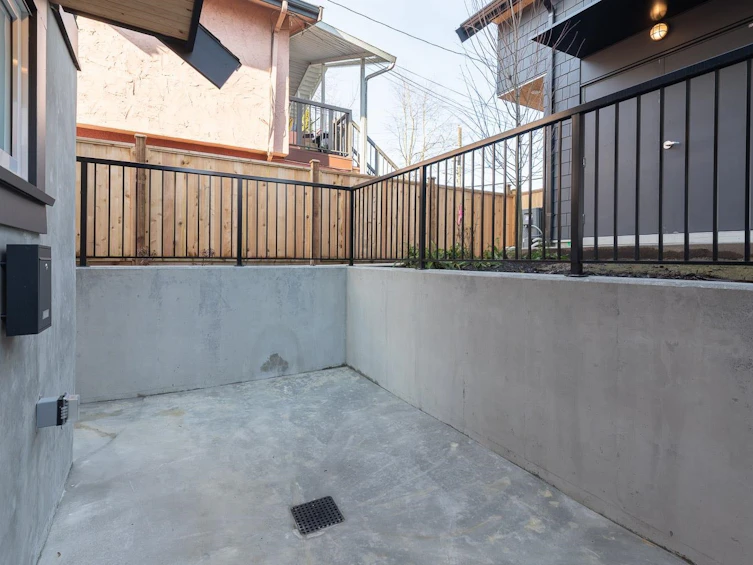 851 E 19th Avenue, Vancouver, BC, V5V 1K6 - 16