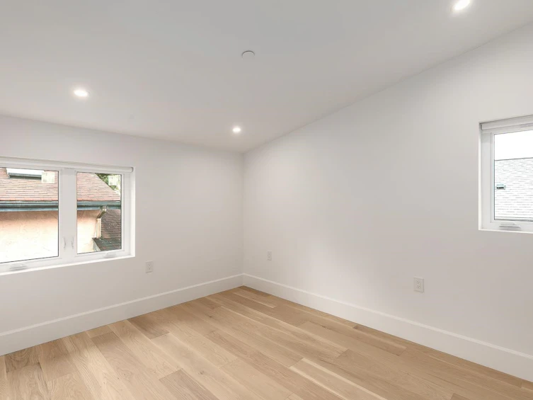 851 E 19th Avenue, Vancouver, BC, V5V 1K6 - 13