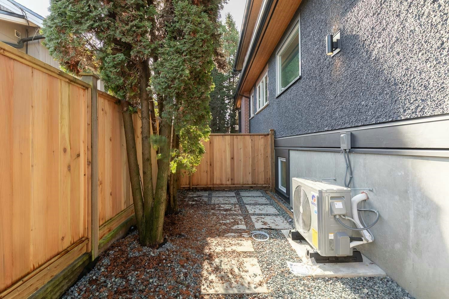 851 E 19th Avenue, Vancouver, BC, V5V 1K6 - 17